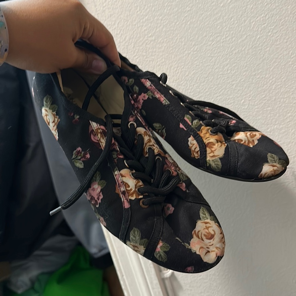 Black shoes